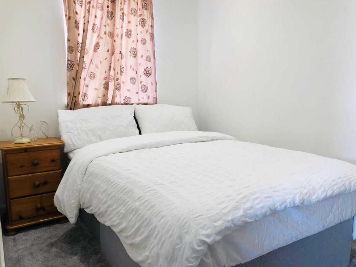 Diamond Accommodation ลอนดอน ภายนอก รูปภาพ